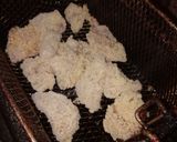 Foto del paso 3 de la receta: Nuggets de pollo con tomatitos cherry