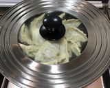Foto langkah ke 4 dari resep Gyoza (Fried Dumplings).