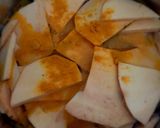 A picture of step 1 of Elephant yam tawa fry.
