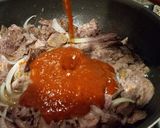A picture of step 5 of Beef Tongue in Roasted Salsa.