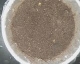 A picture of step 3 of Oreo cheese cake.