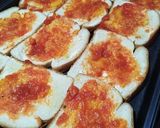 Foto del paso 4 de la receta: Pizza exprés!! 🍕❣️