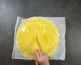 Une image de l'étape 16 de Galette des rois au chocolat.