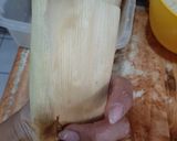 Foto del paso 3 de la receta: Tamales rojos de maseca