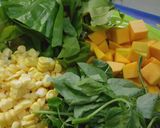 Foto langkah ke 1 dari resep Bubur Manado Modifikasi (menu sahur).