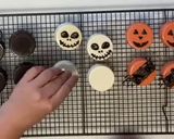 A picture of step 4 of Halloween Chocolate Covered Oreos.