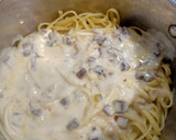 Foto del paso 6 de la receta: Tallarines en salsa de queso con ibérico