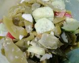 Foto del paso 4 de la receta: Ensalada de chaucha, huevo, tomate y pepino