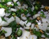 A picture of step 4 of Radish chutney.