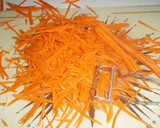 Foto del paso 5 de la receta: Ensalada de calabacín y carlota