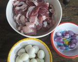 Hình bước làm 1 của món Thịt heo kho trứng cút
