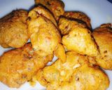 A picture of step 6 of Chinese chicken pakoray.