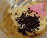 Foto langkah ke 3 dari resep Vanilla Chocochip Cookies.
