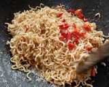 Foto langkah ke 2 dari resep Mie Goreng Simple.