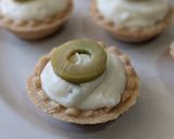 Foto del paso 3 de la receta: Relleno de aceitunas para tarteletas saladas