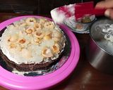 Foto langkah ke 9 dari resep Classic Black Forest.