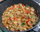 Une image de l'étape 15 de Effiloché de porc aux pommes de terre, champignons et coriandre.