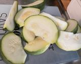 Une image de l'étape 2 de Côtes de porc aux demies lunes de courgette ronde marinées grillées.