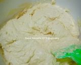 Foto langkah ke 3 dari resep Vanilla Chocochips Cookies.