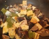 Foto del paso 3 de la receta: Salteado prebiótico de tempeh, shiitakes, judías verdes y ajo 🤩