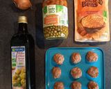 Une image de l'étape 1 de Riz petits pois carottes et boulettes.
