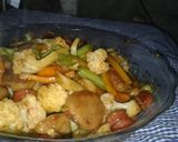 Foto langkah ke 6 dari resep Tumis wortel buncis brokoli ft bakso.