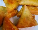 A picture of step 25 of Egg Samosa.