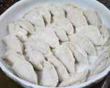 A picture of step 3 of Sour Cabbage Dumplings.