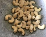 કાજૂ ગાંઠિયા નું શાક(Kaju Ganthiya Shak Recipe In Gujarati) રેસીપી સ્ટેપ1ફોટો