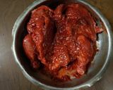 A picture of step 2 of African style tandoori chicken 🐓& kachumbari mixed salad.