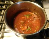 A picture of step 4 of Water chestnut chips and masala curry.