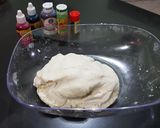 Foto langkah ke 2 dari resep Kue Tok / Kue Ku Bentuk Buah.
