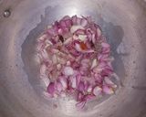 A picture of step 3 of Chicken salna.