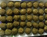 A picture of step 1 of Chicken Almonds Kofta.