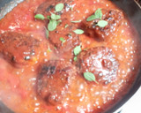 Foto del paso 3 de la receta: Albóndigas de jurel en salsa de tomates con puré de papas casero