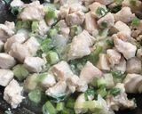 Foto del paso 4 de la receta: Pollo al verdeo y mostaza con arroz