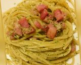 A picture of step 4 of Spaghetti al pesto di noce e pancetta.