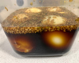 Foto del paso 2 de la receta: Huevos marinados en soja y sésamo