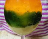 A picture of step 4 of 3 color custard jelly.