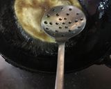 A picture of step 2 of Aata puri.