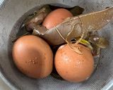 Foto langkah ke 6 dari resep Lontong Presto, Ayam Pukang, Pindang Telur dan Sayur Labu.