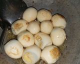 Foto langkah ke 1 dari resep Telur balado.