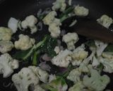 Foto langkah ke 5 dari resep Bekal Sehat (tumis sayur dan telur balado).