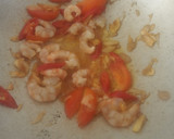 Foto langkah ke 3 dari resep Oseng Labu Siam, Udang, Sosis.