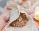 A picture of step 5 of How to fold a Siomai.