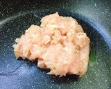 รูปขั้นตอนการทำที่ 1 ของ ยำตำลึงอกไก่สับ