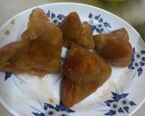 Hình bước làm 3 của món Bánh ú tro làm từ thuốc tiêu mặn