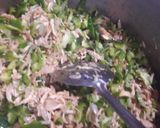 A picture of step 4 of Veggie chicken maccronni.