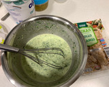 Foto del paso 1 de la receta: Pastel saludable de espinacas y pollo al microondas