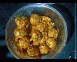 A picture of step 4 of Rice Aloo Patties.
